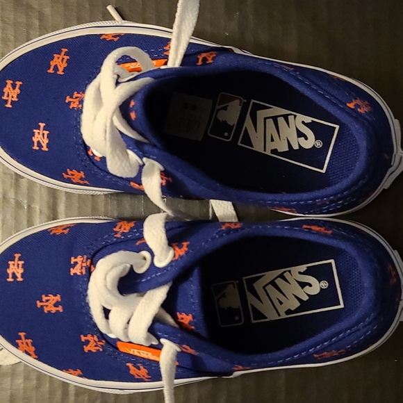 🎈Toddler Vans🎈 ~Unisex 🤾🏽‍♀️🤾‍♂️ - Picture 2 of 7